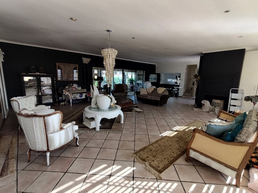 To Let 4 Bedroom Property for Rent in Haasendal Western Cape